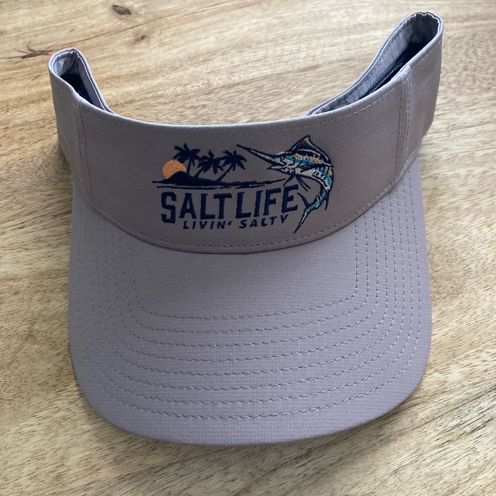 NWT Salt life mens Visor